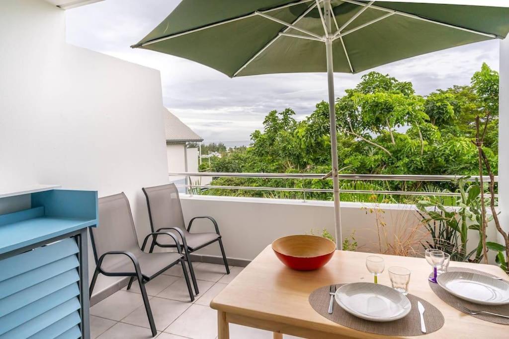 Flamboyant - Studio 2 Personnes Avec Lit De Qualite Hoteliere Separable Pour Couple Ou Amis Avec Tres Belle Terrasse A 12 Min A Pied Ou 4 Min En Voiture Du Lagon De L'Ermitage - St Gilles Les Bains La Saline Le Bains Ngoại thất bức ảnh